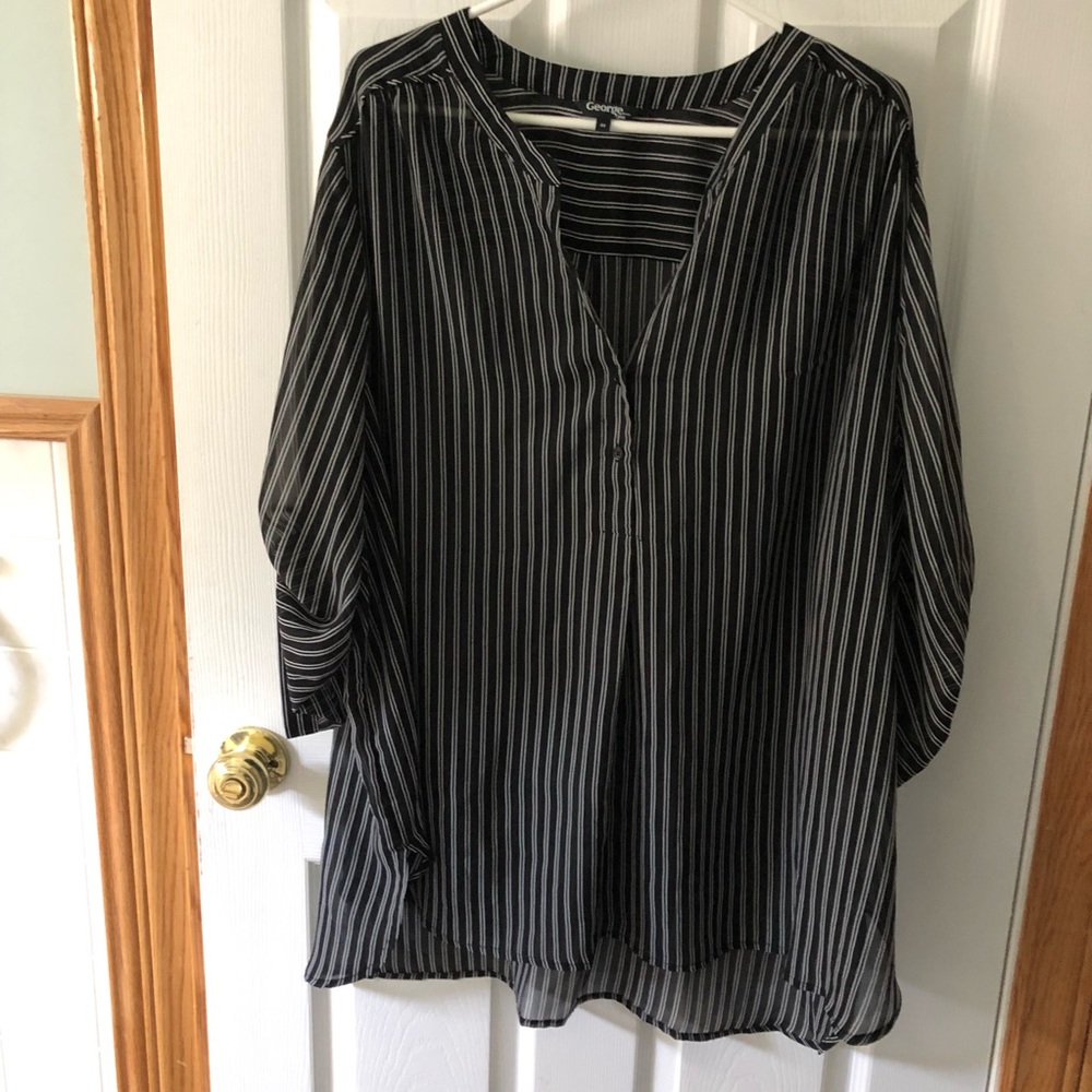Plus size lightweight dress shirt